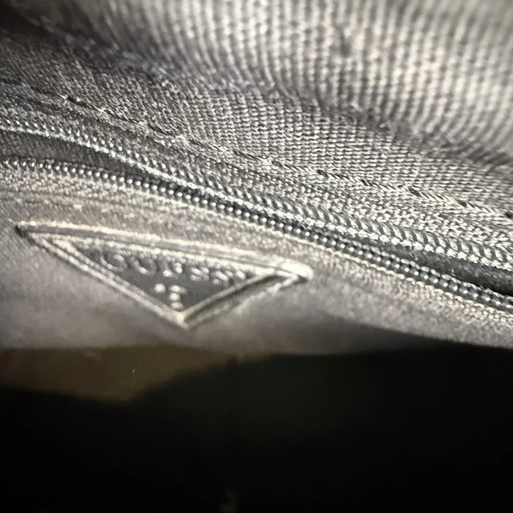 GUESS Black Crossbody Organizer Bag Purse Multi Pocket Shoulder Vintage Style